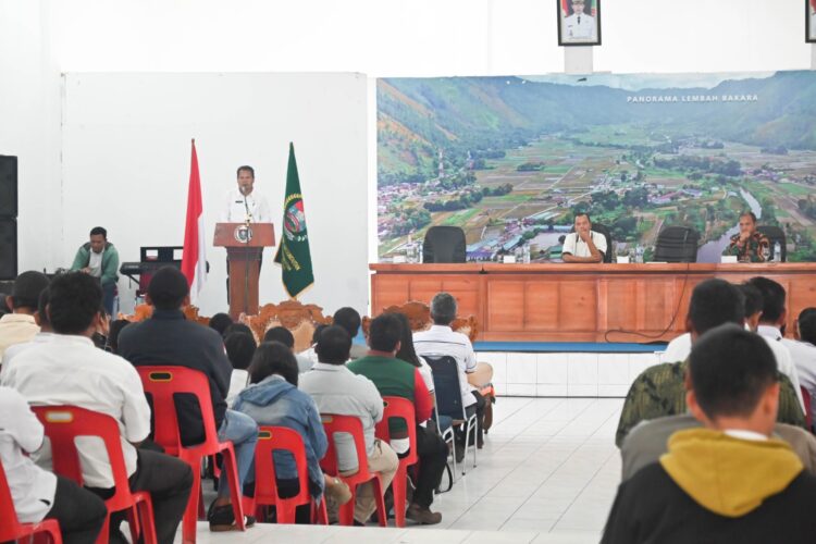 Suasana sosialisasi Jaminan Sosial bagi Perangkat Desa se-Kabupaten Humbahas, Rabu (8/11/2023), di Aula Hutamas, Perkantoran Tano Tubu.