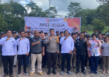 Kapolres Simalungun, AKBP Ronald F.C Sipayung, S.H., S.I.K., M.H., saat menghadiri Apel Siaga Jelang Tahapan Kampanye Pemilu 2024, di Kantor Bawaslu Simalungun, Jl. Saribu Dolok, Kecamatan Panei, pada Sabtu (2/12/2023) lalu.