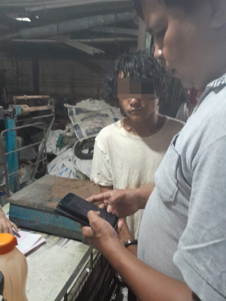 Foto pelaku pencurian yang diamankan Polsek Siantar Martoba.