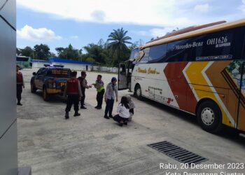 Tim Patroli Presisi Satsamapta Polres Pematang Siantar laksanakan giat patroli, dengan sasaran aktivitas masyarakat maupun arus lalu lintas untuk mewujudkan situasi kamtibmas yang aman dan kondusif, Rabu (20/12/ 2023) pagi, mulai pukul 10.00 WIB.