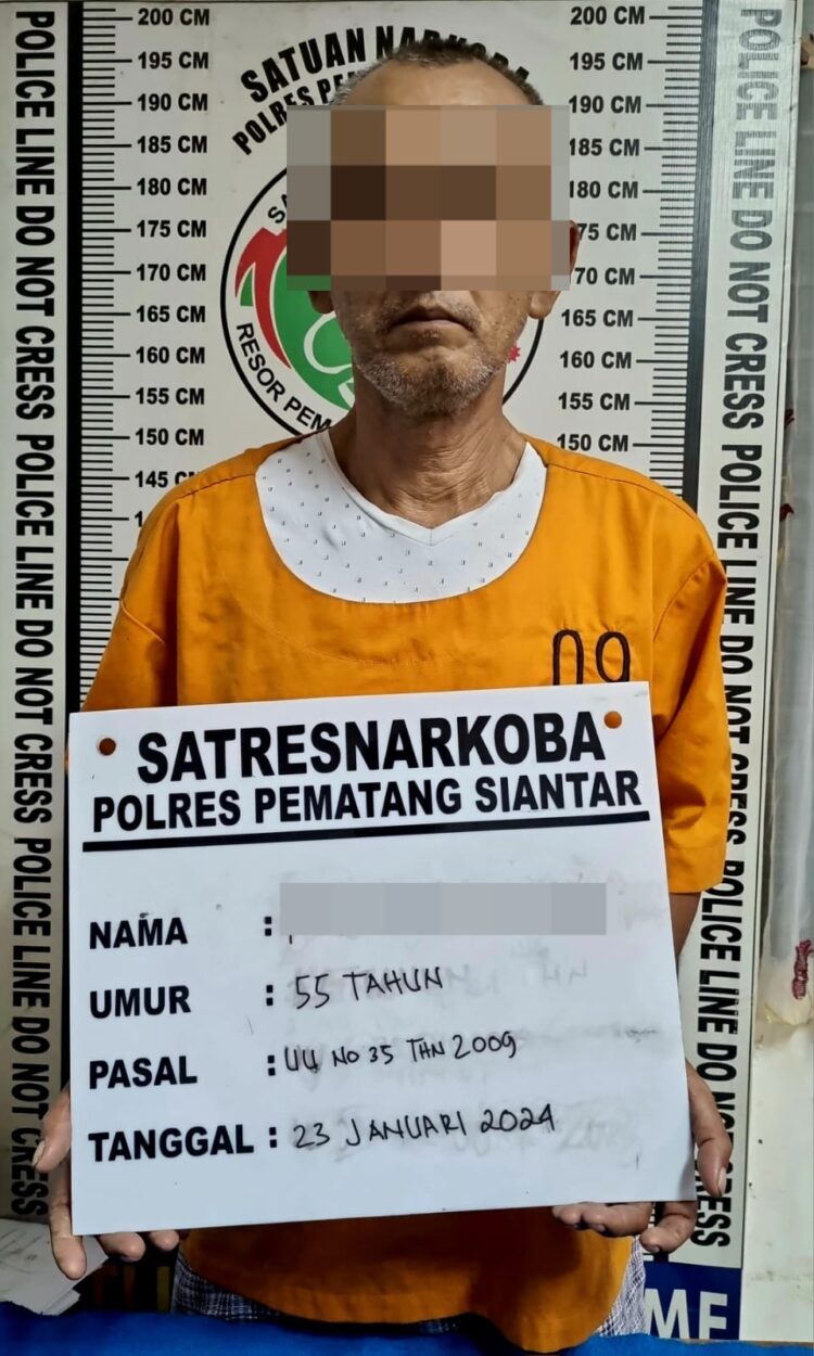 Foto pelaku yang diamankan Polres Pematangsiantar.