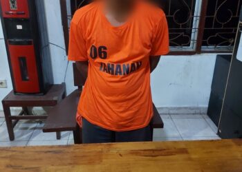 Foto tersangka dan barang bukti yang diamankan Polisi.