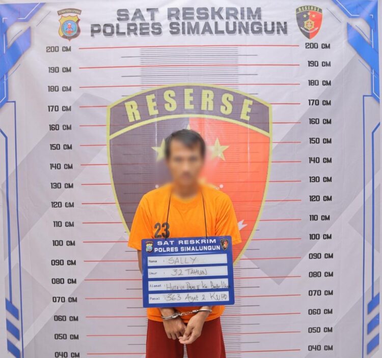 Foto ;pelaku pencurian yang diamankan Polisi.