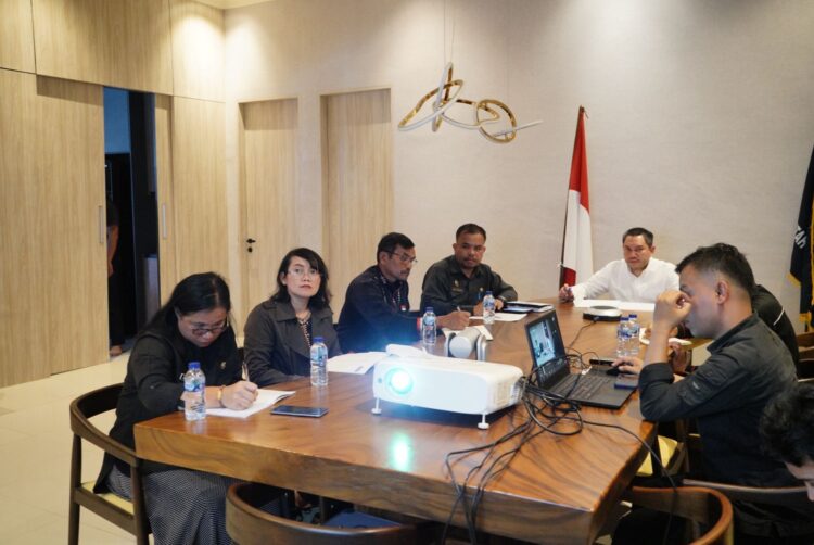 Bupati Pakpak Bharat, Franc Bernhard Tumanggor, mengikuti rapat pembahasan NKB ( Nota Kesepahaman Bersama ) tentang kerja sama budidaya pertanian hingga pasca panen Lahan Food Estate Sumatera Utara, bersama Kementerian Koordinator Kemaritiman dan Investasi RI, dan Kementerian Pertanian RI.