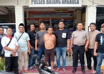 Salah satu pelaku pencurian modus pecah kaca yang ditangkap tim opsnal Sat Reskrim Polres Labusel. (Foto: Ist)