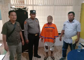 Foto pelaku penganiayaan yang diamankan Polsek Siantar Barat.