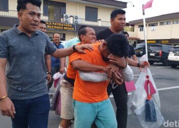 Foto: Polrestabes Medan menangkap pelaku pembunuhan warga Kota Medan yang jasadnya ditemukan di Aceh. (Goklas Wisely/detikSumut)