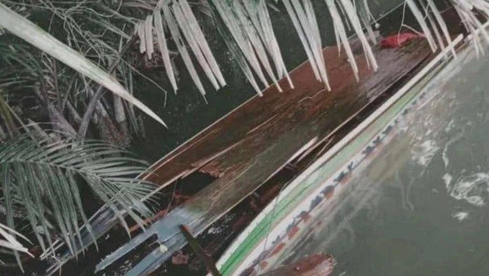 Kecelakaan speedboat di Tanjung Serai, Banyuasin yang menewaskan 3 orang penumpang. (Foto: Dok. Istimewa)