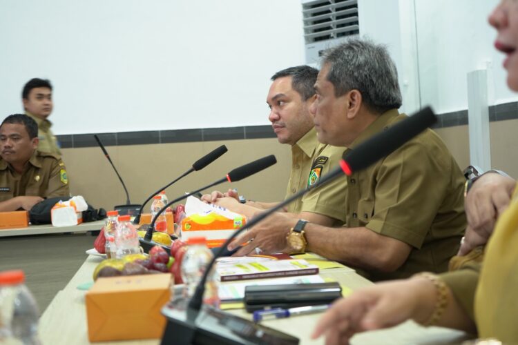 Bupati Pakpak Bharat, Franc Bernhard Tumanggor, paparkan Inovasi Unggulan Pakpak Bharat dalam Acara Sesi Verifikasi dan Wawancara PPD.