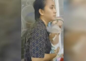 Tangkapan layar video beredar keluarga pasien mengamuk di RSU Tanjungbalai. (Foto: Video viral)