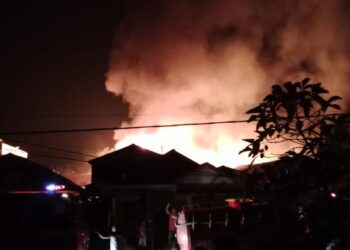 Foto: Kebakaran 17 rumah warga di Sibolga. (Dok. Polres Sibolga)