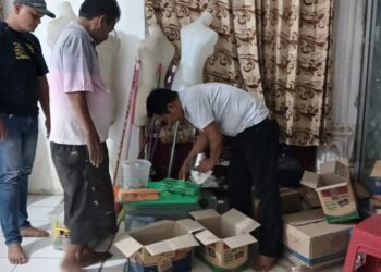 Kapolsek Perdagangan bersama Kanit Reskrim dan anggota Polsek Perdagangan langsung turun ke lokasi.