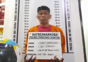 Foto pelaku dan barang bukti yang diamankan Polisi.