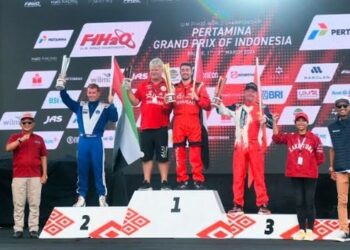 Pembalap dari Tim Sharjah, Rusty Wyatt keluar sebagai juara F1 Powerboaat Grand Prix Indonesia 2024 di danau Toba. (Foto: MPI)