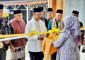 Wakil Bupati Simalungun, H Zonny Waldi, meresmikan Masjid Al Hurriyah yang terletak di Jln. Siantar-Saribudolok, Nagori Karang Anom, Kecamatan Panei, Simalungun, Sumut.