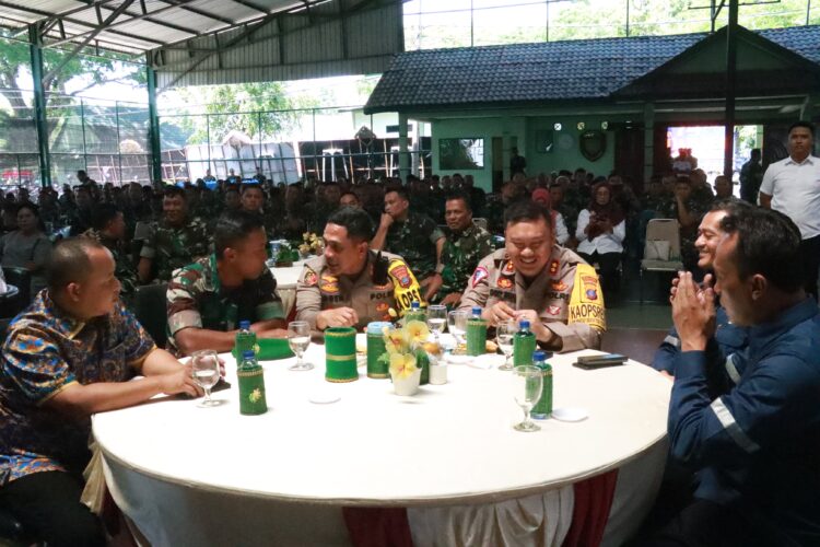 Kapolres Simalungun, AKBP Choky Sentosa Meliala, S.I.K., S.H., M.H, hadiri syukuran HUT Ke-74 Rindam I/Bukit Barisan, pada Rabu (06/03/2024).