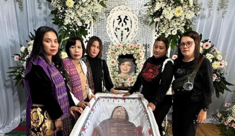 Maria Simorangkir membagikan kabar duka guru vokalnya di Indonesian Idol meninggal dunia. (Foto: Instagram Maria Simorangkir)