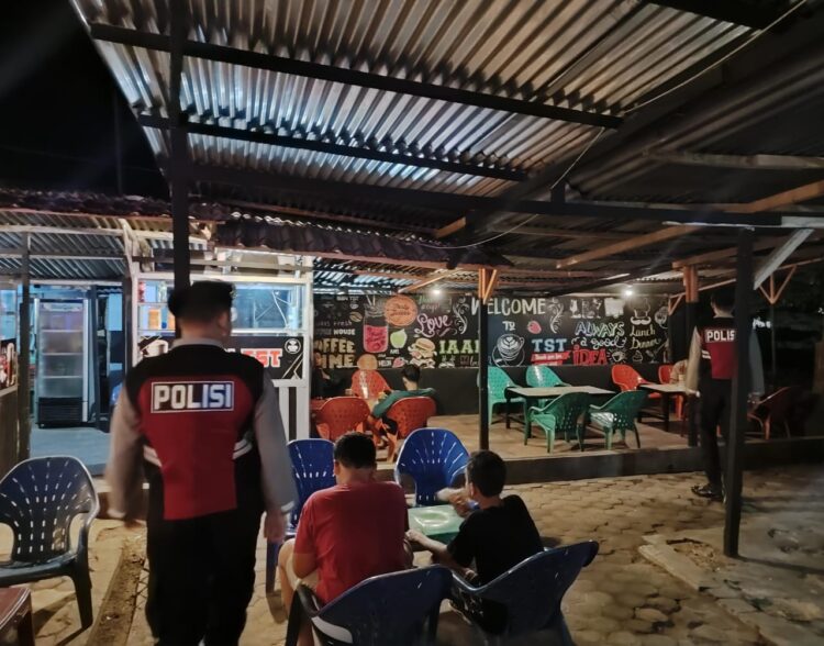 Sat Samapta Polres Simalungun gelar patroli pada malam Minggu.
