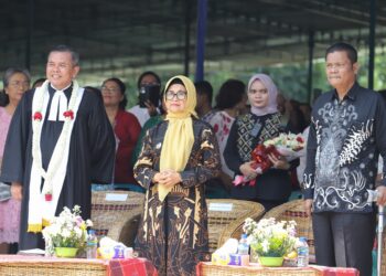 Wali Kota Pematangsiantar, dr Susanti Dewayani SpA, menghadiri perayaan Paskah Oikumene Kota Pematangsiantar Tahun 2024, di Lapangan Haji Adam Malik Pematangsiantar, Rabu (8/5/2024) sore.