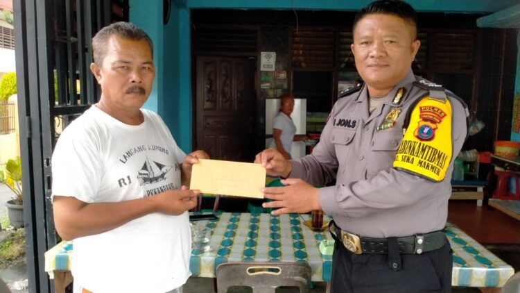 Polsek Siantar Marihat mengedarkan himbauan agar anak - anak tidak terlibat tawuran dan kenakalan remaja.
