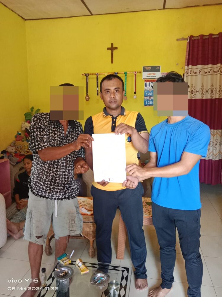 Bhabinkamtibmas Kelurahan Pematang Marihat, BRIPKA Asril Manurung menyelesaikan perkara penganiayaan melalui problem solving.