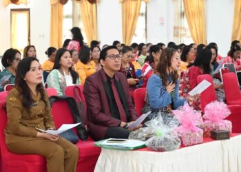 TP PKK Humbahas melaksanakan ibadah bulanan dan workshop kepada Kader-kader TP. PKK, di Pendopo Perkantoran Bukit Inspirasi Doloksanggul, Selasa (21/5/2024).