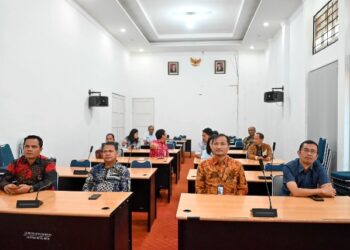 = Pemkab Humbahas mengikuti Rakornas (Rapat Koordinasi Nasional) Pengendalian Inflasi 2024, via zoom dari Kantor Bupati Humbahas, Jumat (14/6/2024).