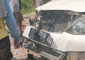 Foto: Mobil Fortuner menabrak sejumlah kendaraan di Taput (Dok. Polres Taput)