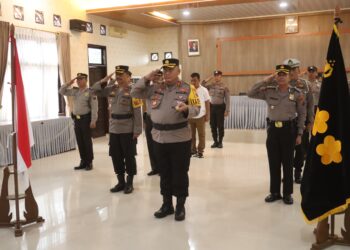 Kapolres Simalungun, AKBP Choky Sentosa Meliala, S.I.K, S.H, M.H, mengikuti upacara Pemuliaan Nilai-nilai Tribrata Polda Sumatera Utara dalam rangka Bintra Peringatan Ke-78 Hari Bhayangkara Tahun 2024.