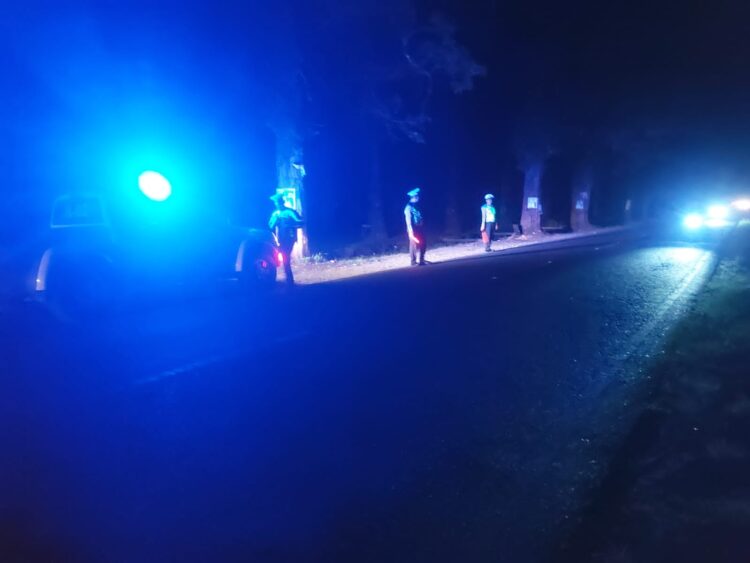 Unit Sat Lantas Polres Simalungun melaksanakan Blue Light Patrol (BLP) di wilayah Kabupaten Simalungun, pada Jumat (14/6/2024), mulai sekitar pukul 21.00 WIB.