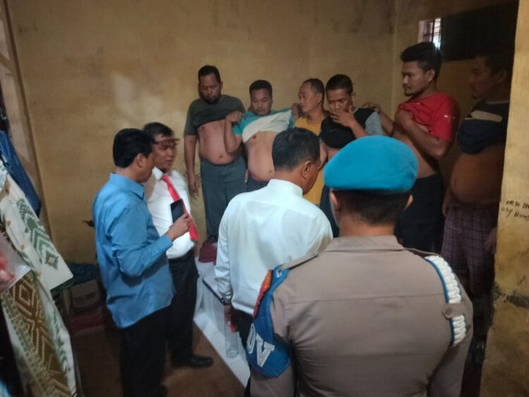 Polres Simalungun melaksanakan pemeriksaan ketat di Rumah Tahanan Polres Simalungun (RTP).