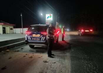 Sat Lantas Polres Simalungun melaksanakan Blue Light Patrol (BLP), pada Minggu malam (07/07/2024).