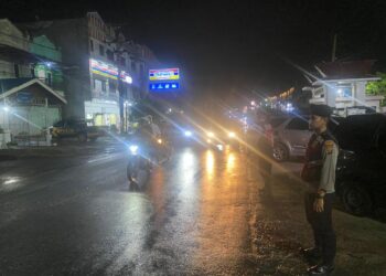Sat Samapta Polres Simalungun melaksanakan patroli perintis presisi, di wilayah hukum Polres Simalungun, pada Selasa (30/7/2024), mulai sekitar pukul 00.30 WIB.