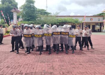 Personil Polres Simalungun ikuti latihan Dalmas untuk persiapan Pilkada 2024.