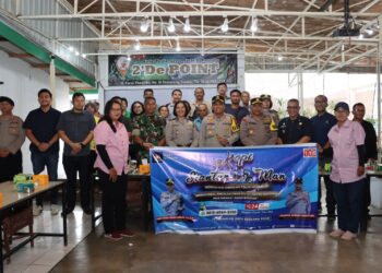 Foto bersama Kapolres Pematangsiantar, AKBP Yogen Heroes Baruno SH, SIK, usai kegiatan.
