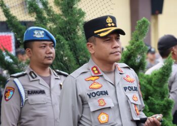 Kapolres Siantar, AKBP Yogen Heroes Baruno SH, SIK, saat apel jam pimpinan, Selasa (06/08/2024) pagi, pukul 08.00 WIB, di lapangan apel.