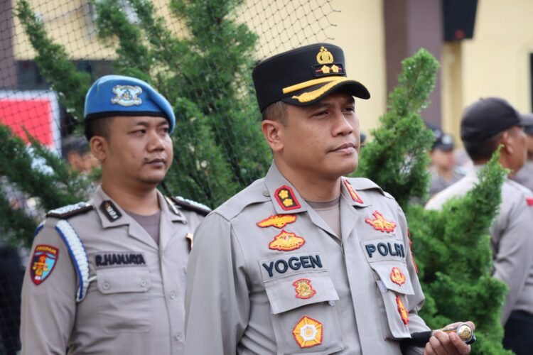 Kapolres Siantar, AKBP Yogen Heroes Baruno SH, SIK, saat apel jam pimpinan, Selasa (06/08/2024) pagi, pukul 08.00 WIB, di lapangan apel.