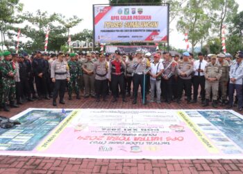 Kapolres Simalungun, AKBP Choky Sentosa Meliala, S.I.K., S.H, M.H, pimpin TFG Operasi Hatra Toba 2024 untuk pengamanan PON XXI Aceh – Sumut, pada Rabu (28/8/2024), sekitar pukul 09.30 WIB, di Lapangan Apel Mako Polres Simalungun, Jalan Jhon Horailam Saragih, Pamatang Raya, Kecamatan Raya, Kabupaten Simalungun.
