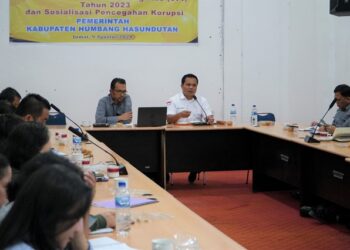 Inspektorat Kabupaten Humbahas melaksanakan sosialisasi Survei Penilaian Integritas (SPI) dan sosialisasi Pencegahan Korupsi Pemerintah Kabupaten Humbahas yang dilaksanakan di Ruang Rapat Sekdakab, Perkantoran Bukit Inspirasi Doloksanggul, Jumat (9/8/2024).