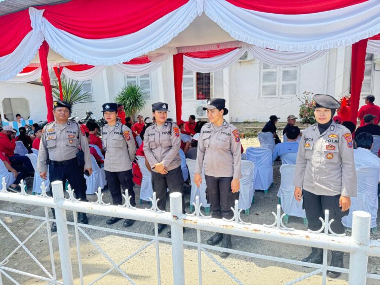 Polres Pematangsiantar kembali melaksanakan pengamanan dan pengawalan di hari ketiga atau terakhir pendaftaran pasangan bakal calon (Bacalon) Walikota dan Wakil Walikota Siantar Tahun 2024, bertempat di Kantor KPU Siantar, pada Rabu (28/8/2024) pagi.
