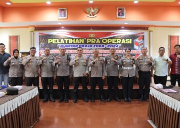 Polres Pematangsiantar laksanakan pelatihan Pra Ops Mantap Praja Toaba 2024 yang dipimpin Kapolres Pematangsiantar, AKBP Yogen Heroes Baruno, SH, S.I.K, Jumat (16/8/2024), bertempat di Aula Polres Pematangsiantar.