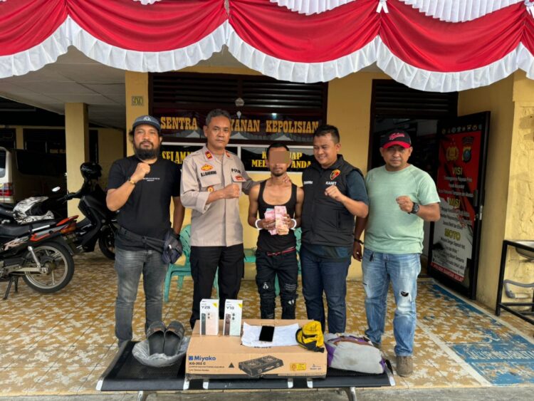 Foto pelaku pencurian dan barang bukti yang diamankan Polsek Siantar Selatan.