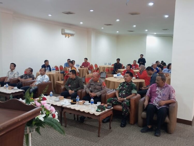 Polres Pematangsiantar hadiri Rakor Pendaftaran Bakal Paslon Walikota dan Wakil Walikota Tahun 2024, pada Sabtu (24/8/2024) pagi, sekira pukul 09.30 WIB.