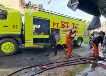 25 unit rumah warga terbakar di Jalan Wahidin Siantar, PT. STTC terjunkan dua unit Mobil Damkar, pada Senin pagi lalu (23/9/2024), sekitar pukul 03.30 WIB.