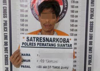 Foto tersangka yang diamanakan Sat Narkoba Polres Pematangsiantar.