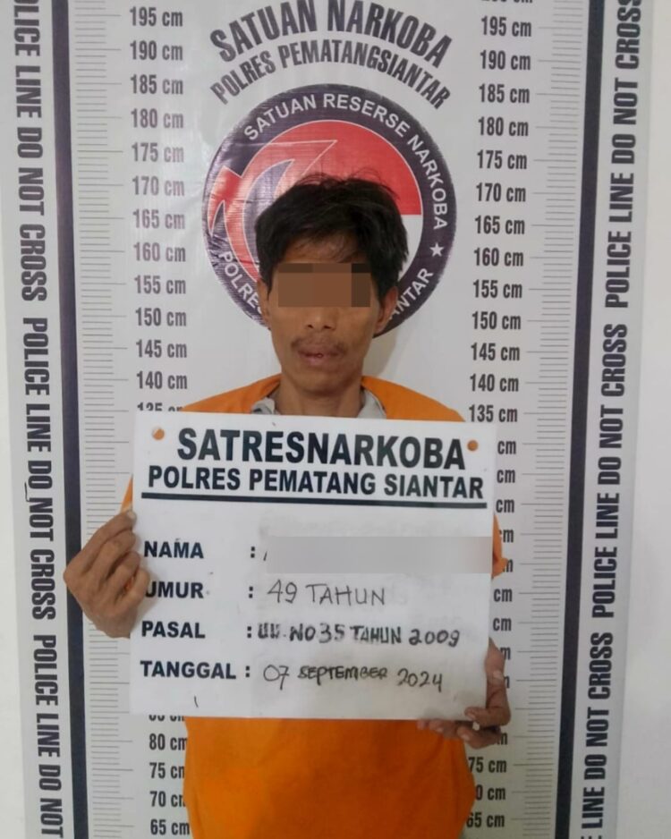 Foto tersangka yang diamanakan Sat Narkoba Polres Pematangsiantar.