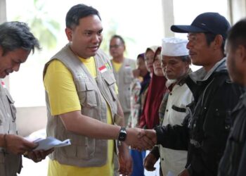 Bupati Pakpak Bharat, Franc Bernhard Tumanggor, bertemu ribuan masyarakat Desa Sukaramai, Surung Mersada, dan Desa Kuta Meriah, di Balai GKPPD Sukarami, pada Kamis (05/09/2024) lalu.