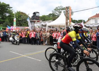 Polres Pematangsiantar melaksanakan pengamanan jalur dan pengawalan melintasnya Cabor Bike Jarak Pendek Putri dan Jarak Jauh Putra yang melintasi wilayah hukum Polres Pematangsiantar menuju Parapat sebagai finish.