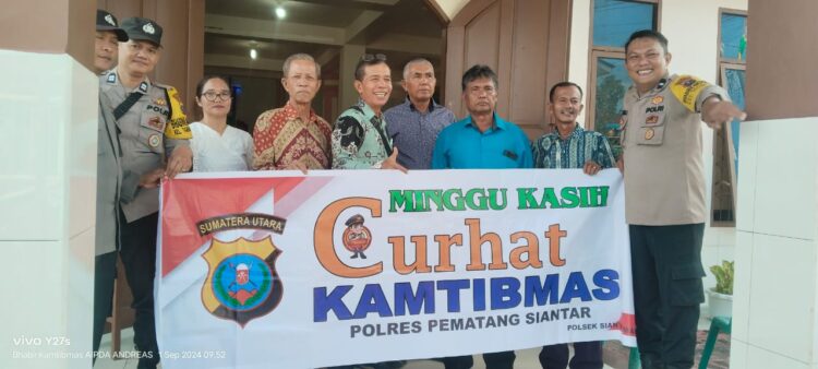 Jajaran Polres Pematangsiantar laksanakan Minggu Kasih cooling system untuk menampung mendengar dan menjawab keluhan warga, di Gereja - gereja Kota Pematangsiantar, Minggu (01/09/2024).