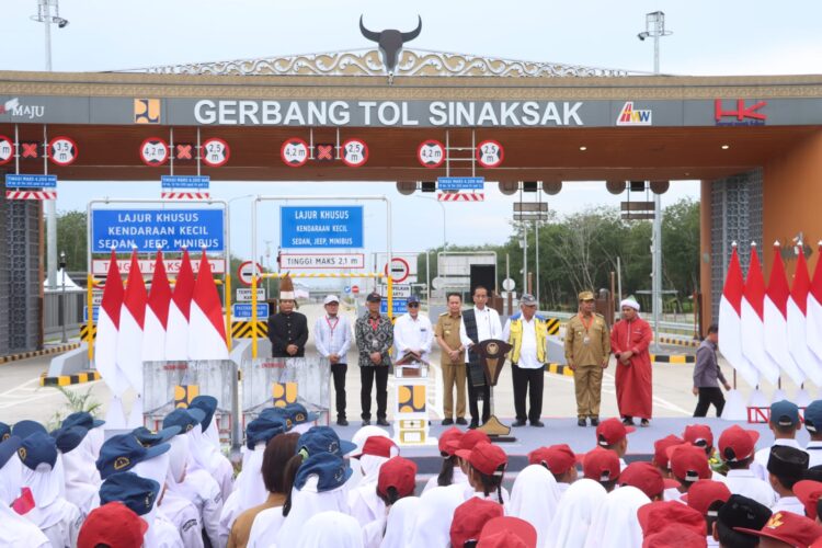 Polres Simalungun, melaksanakan pengamanan VVIP dalam rangka kunjungan kerja Presiden Republik Indonesia, Ir. H. Joko Widodo.